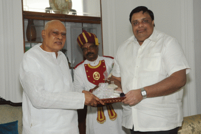 Lifco MD receiving the Sadari from the T.N. Governor H.E. Sri Rossiah
